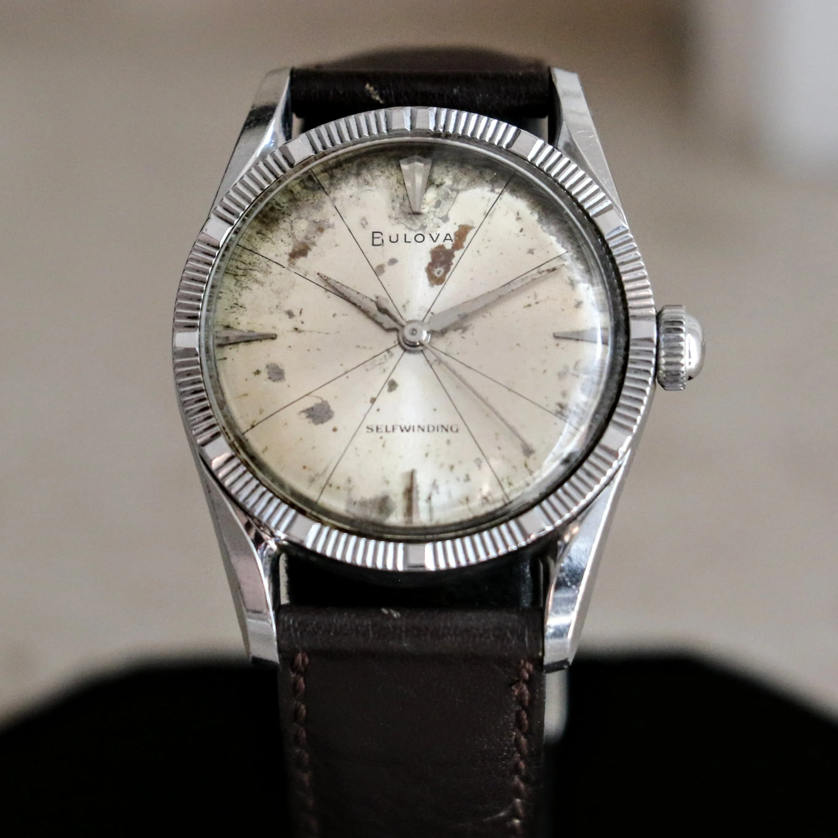 1966 BULOVA Model 511133 "White" Automatic Watch Case Design 17 Jewels Wristwatch