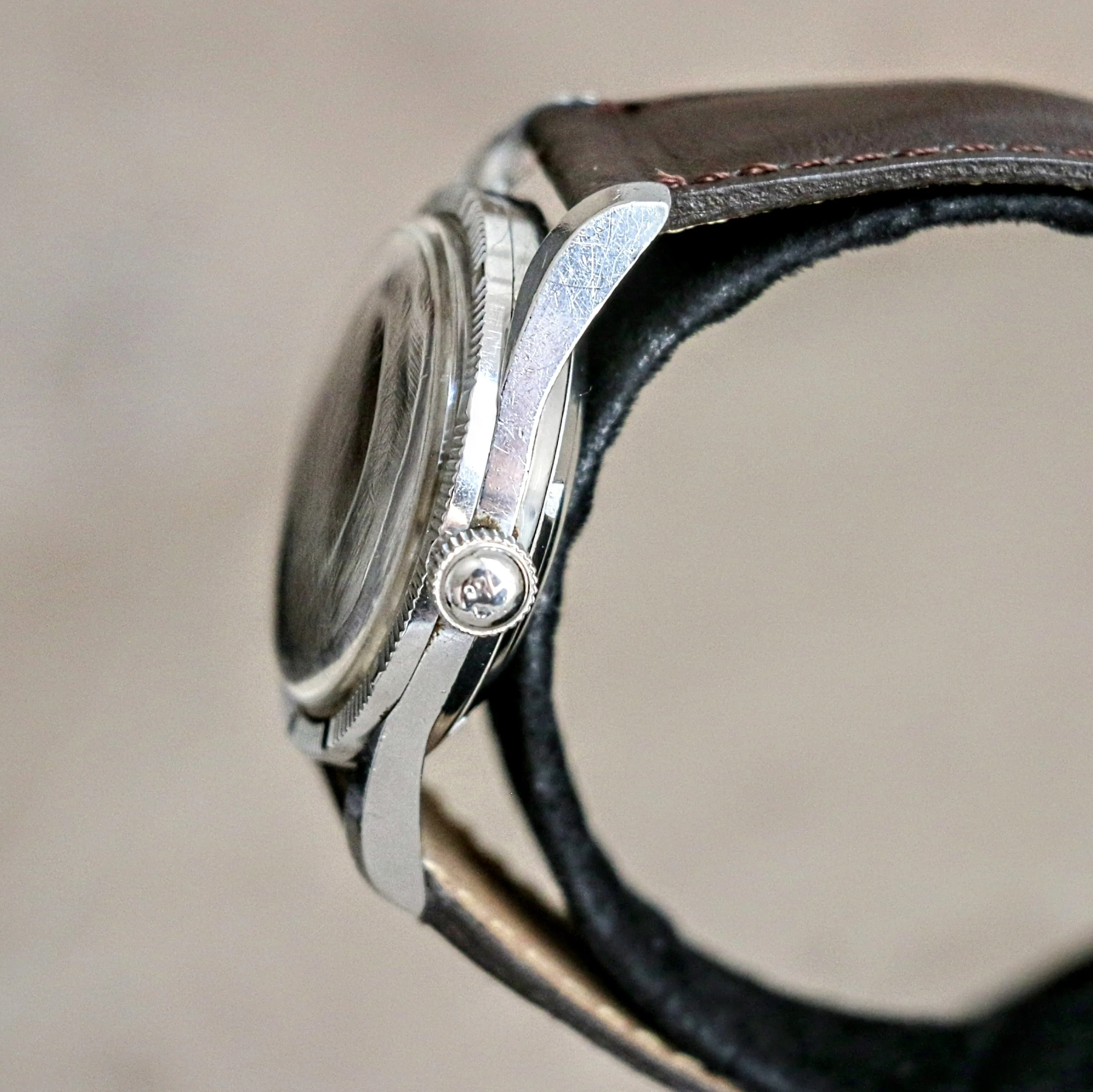 1966 BULOVA Model 511133 "White" Automatic Watch Case Design 17 Jewels Wristwatch